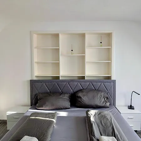 Apartment Siyen Three With 24h Check-in