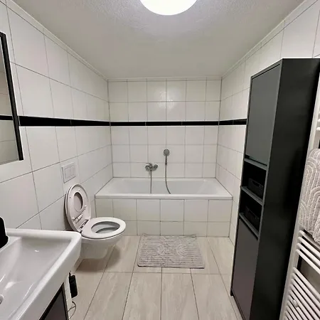 Siyen Three With 24h Check-in *